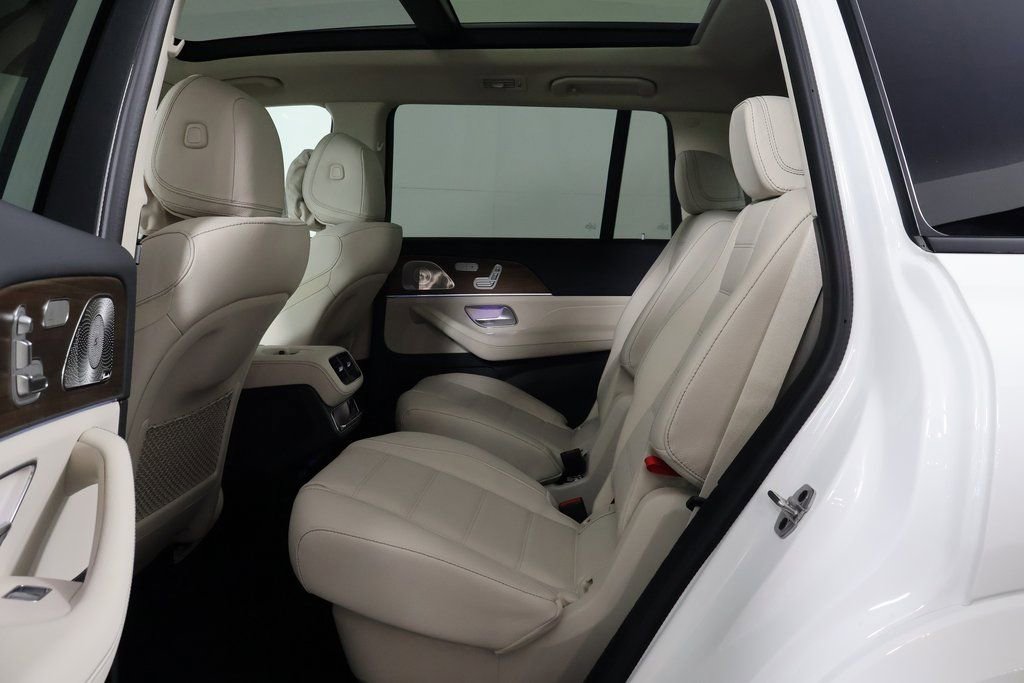 New 2026 Mercedes-Benz GLS 450 4MATIC image 6