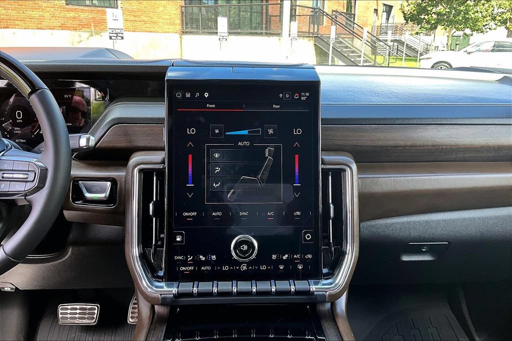 Used 2026 GMC Yukon XL Denali Ultimate w/ LPO, Floor Liner Package AWD/4WD image 44