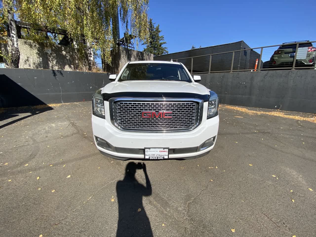 Used 2016 GMC Yukon XL Denali w/ Open Road Package AWD/4WD image 9