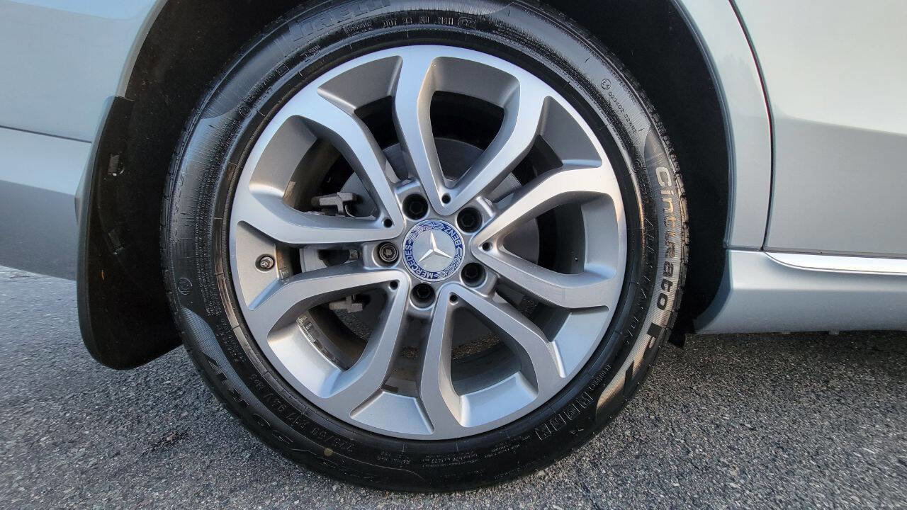 Used 2015 Mercedes-Benz C 300 4MATIC Sedan image 37