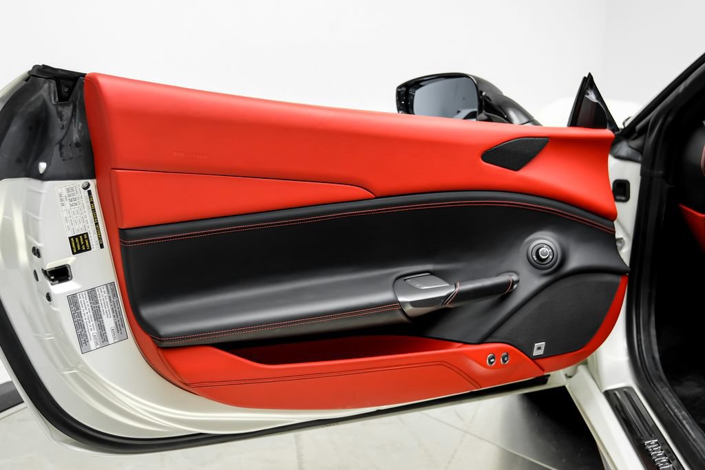 Used 2018 Ferrari 488 Spider RWD image 47