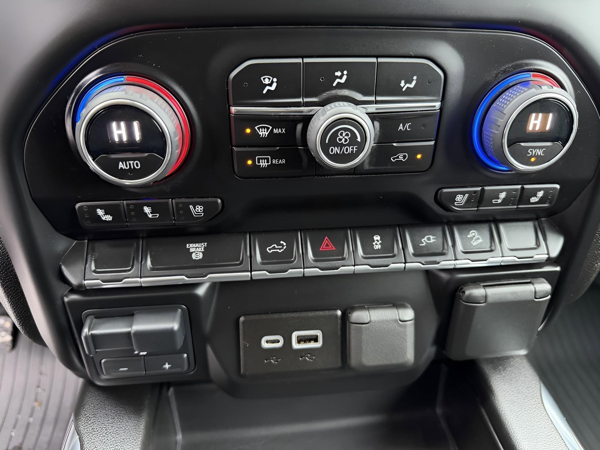 Certified 2023 Chevrolet Silverado 2500 LTZ w/ LTZ Convenience Package image 23