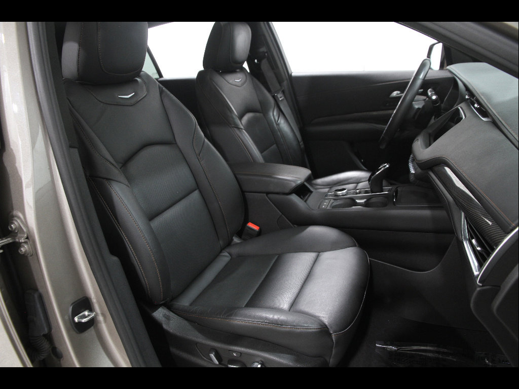 Used 2023 Cadillac XT4 Sport image 18