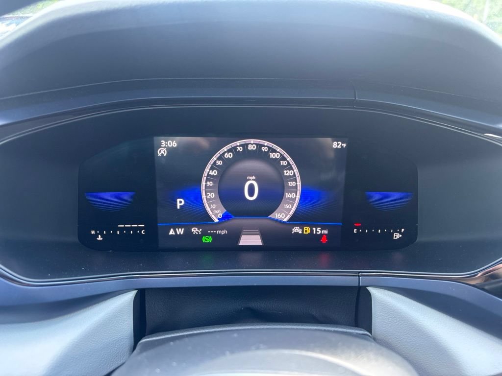 Certified 2022 Volkswagen Taos SE FWD image 16