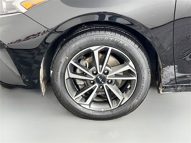 Used 2023 Kia Forte LXS image 24