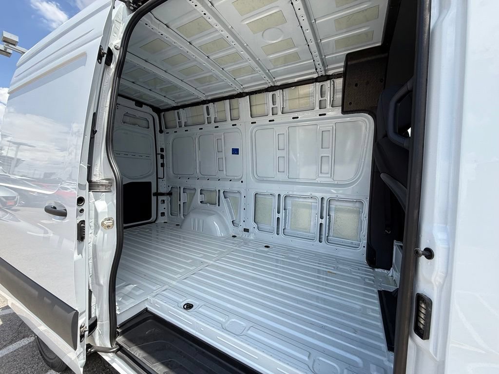 Used 2026 Mercedes-Benz Sprinter 2500 image 10