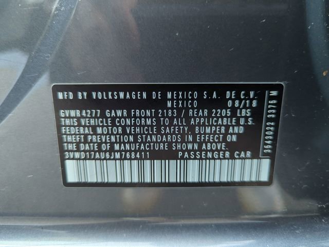 Used 2018 Volkswagen Golf SE image 35