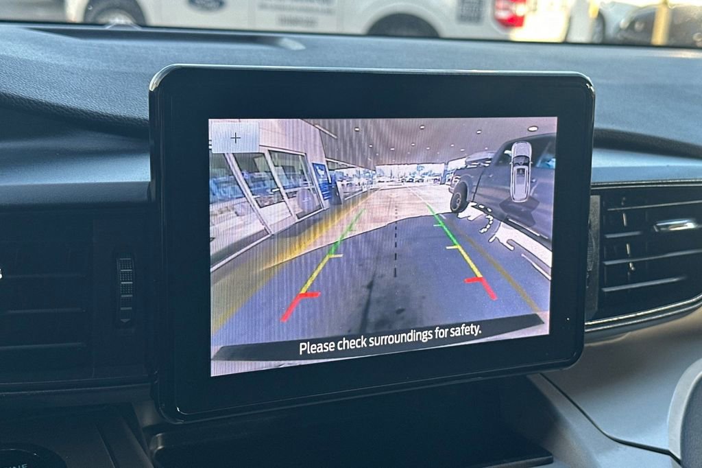 Certified 2023 Ford Explorer XLT image 23