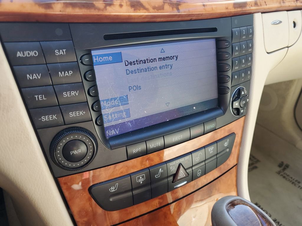 Used 2006 Mercedes-Benz E 350 4MATIC Sedan image 31