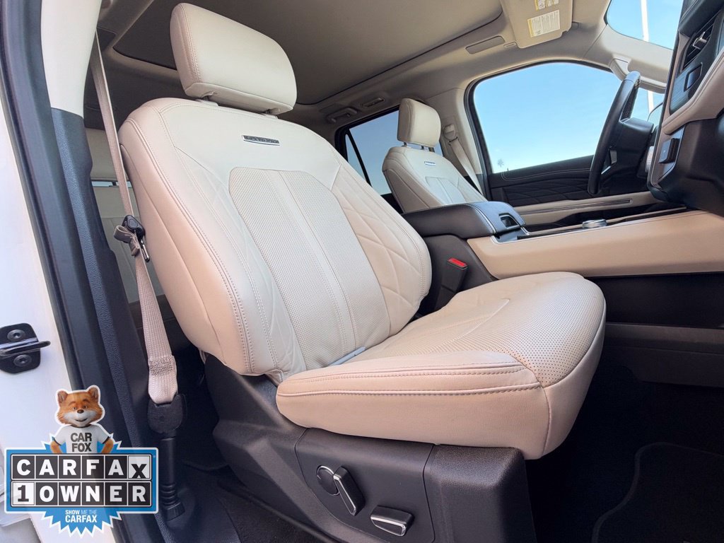 Used 2024 Ford Expedition Platinum RWD image 24