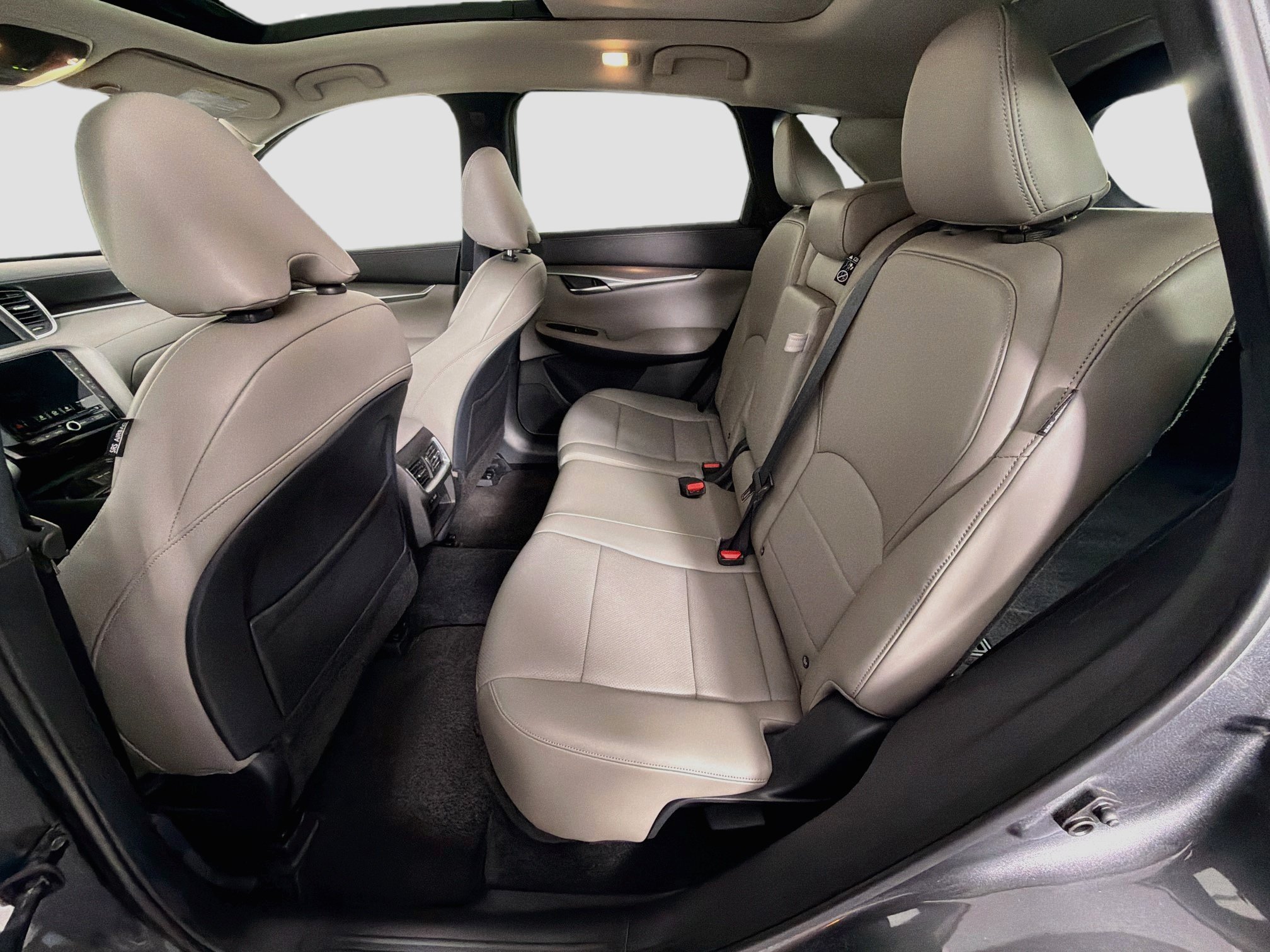Used 2023 INFINITI QX50 Luxe AWD/4WD image 29