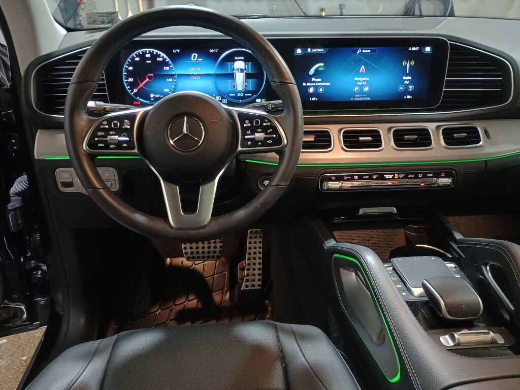 Used 2023 Mercedes-Benz GLS 450 4MATIC image 2