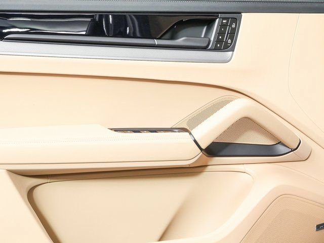 New 2026 Porsche Cayenne E-Hybrid Coupe image 6