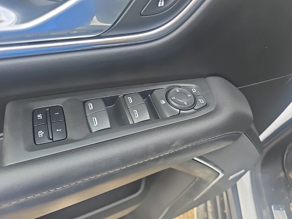 Used 2023 Chevrolet Tahoe LT AWD/4WD image 9