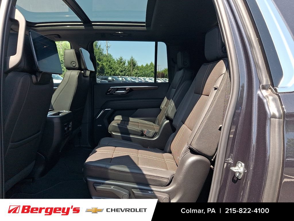 New 2026 Chevrolet Suburban High Country AWD/4WD image 7