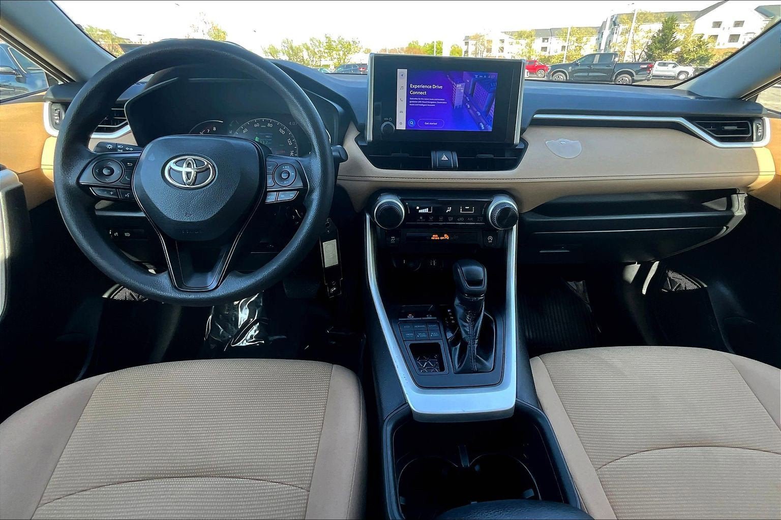 Used 2023 Toyota RAV4 LE AWD/4WD image 14