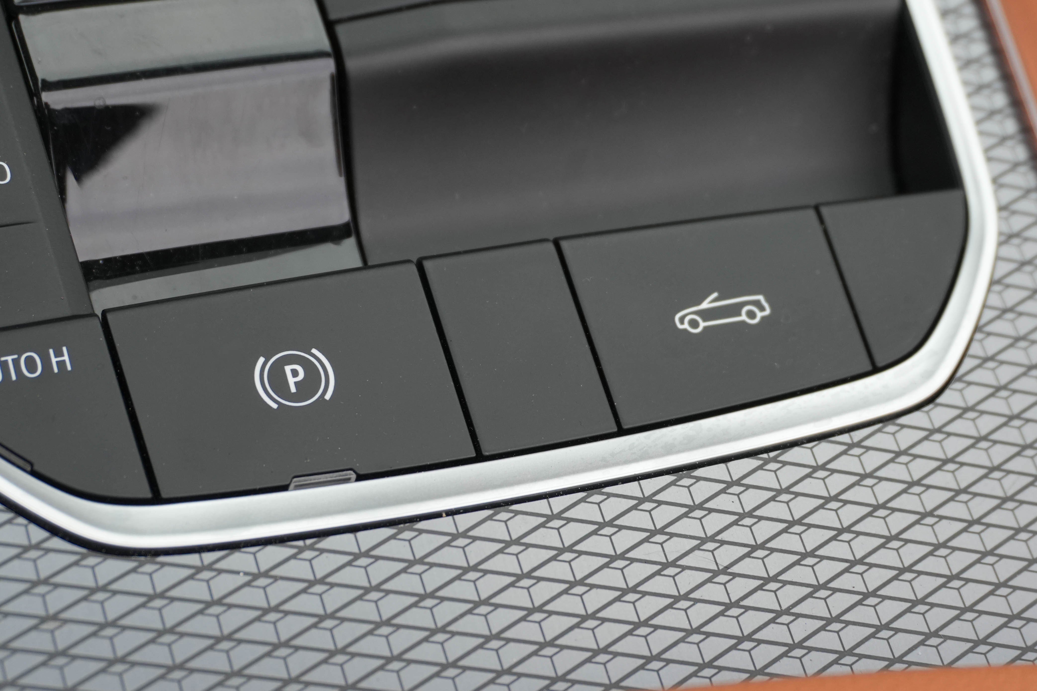 Certified 2026 BMW M440i Convertible RWD image 32