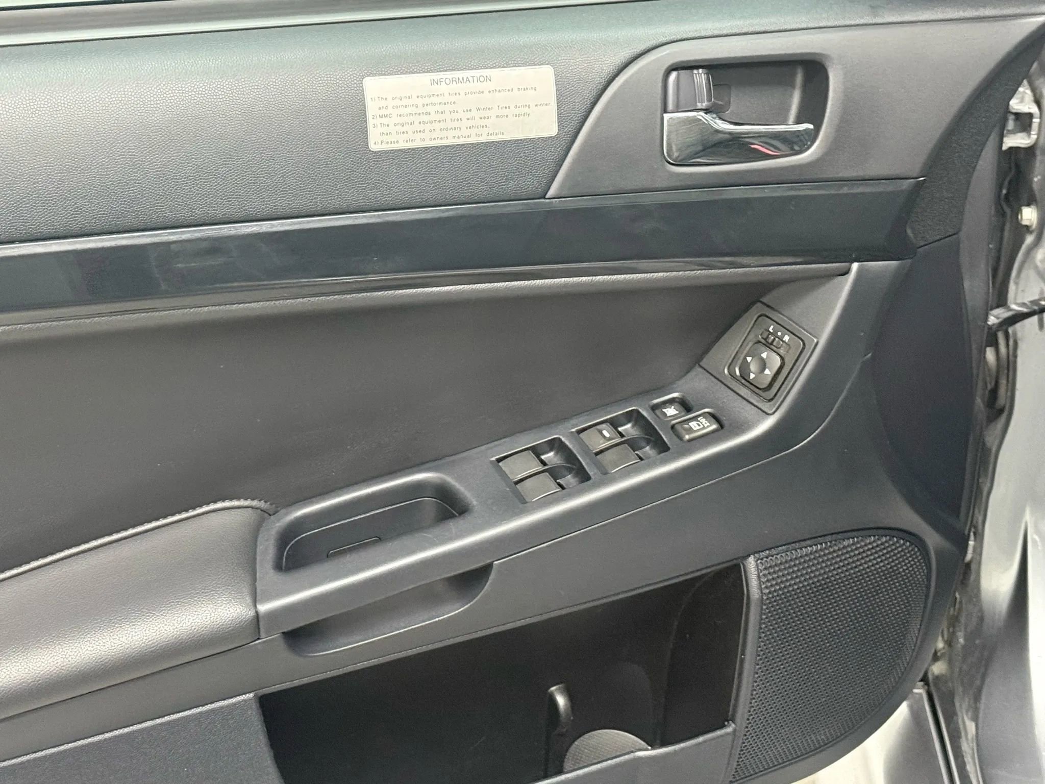 Used 2014 Mitsubishi Lancer Evolution GSR image 19