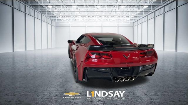 Used 2015 Chevrolet Corvette Z06 w/ 2LZ Preferred Equipment Group image 8