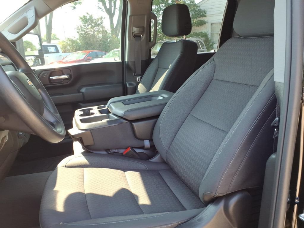 Used 2024 Chevrolet Silverado 2500 Custom w/ Custom Value Package AWD/4WD image 21