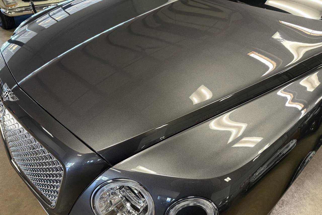 Used 2018 Bentley Bentayga image 25