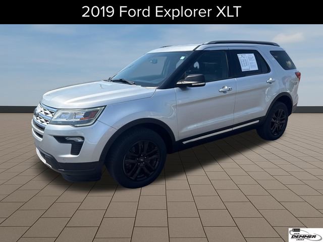 Used 2019 Ford Explorer XLT w/ Equipment Group 202A AWD/4WD image 1