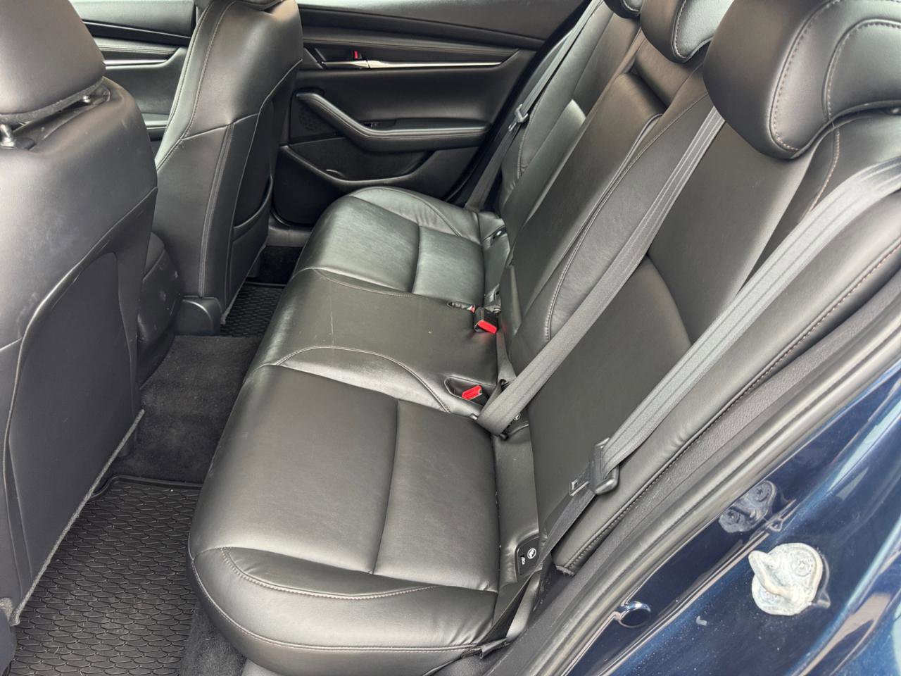 Used 2020 MAZDA MAZDA3 AWD Sedan w/ Preferred Package image 6