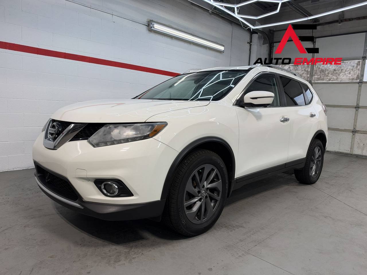 Used 2016 Nissan Rogue SL AWD/4WD image 1
