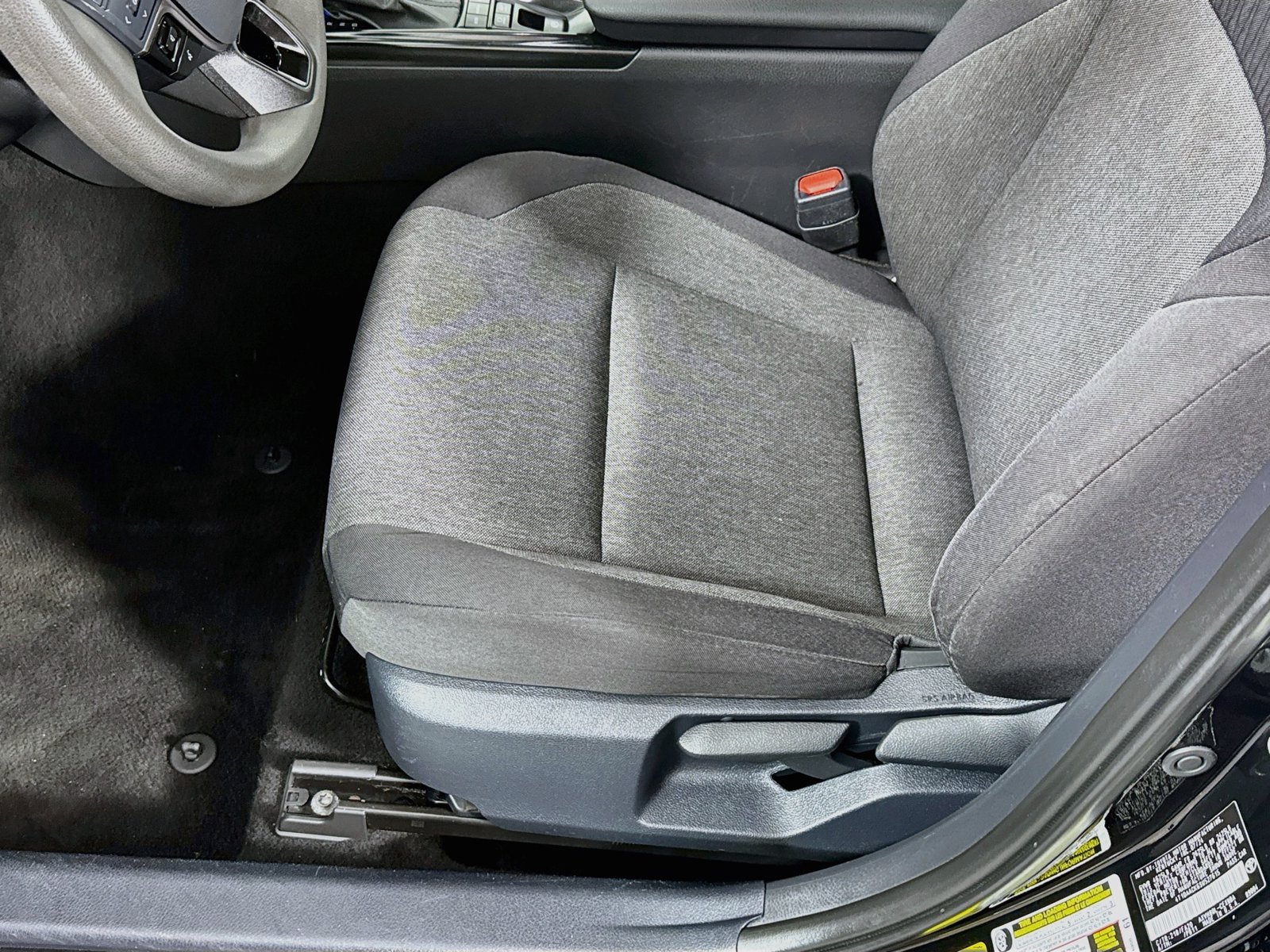 Used 2025 Toyota Camry LE FWD image 14