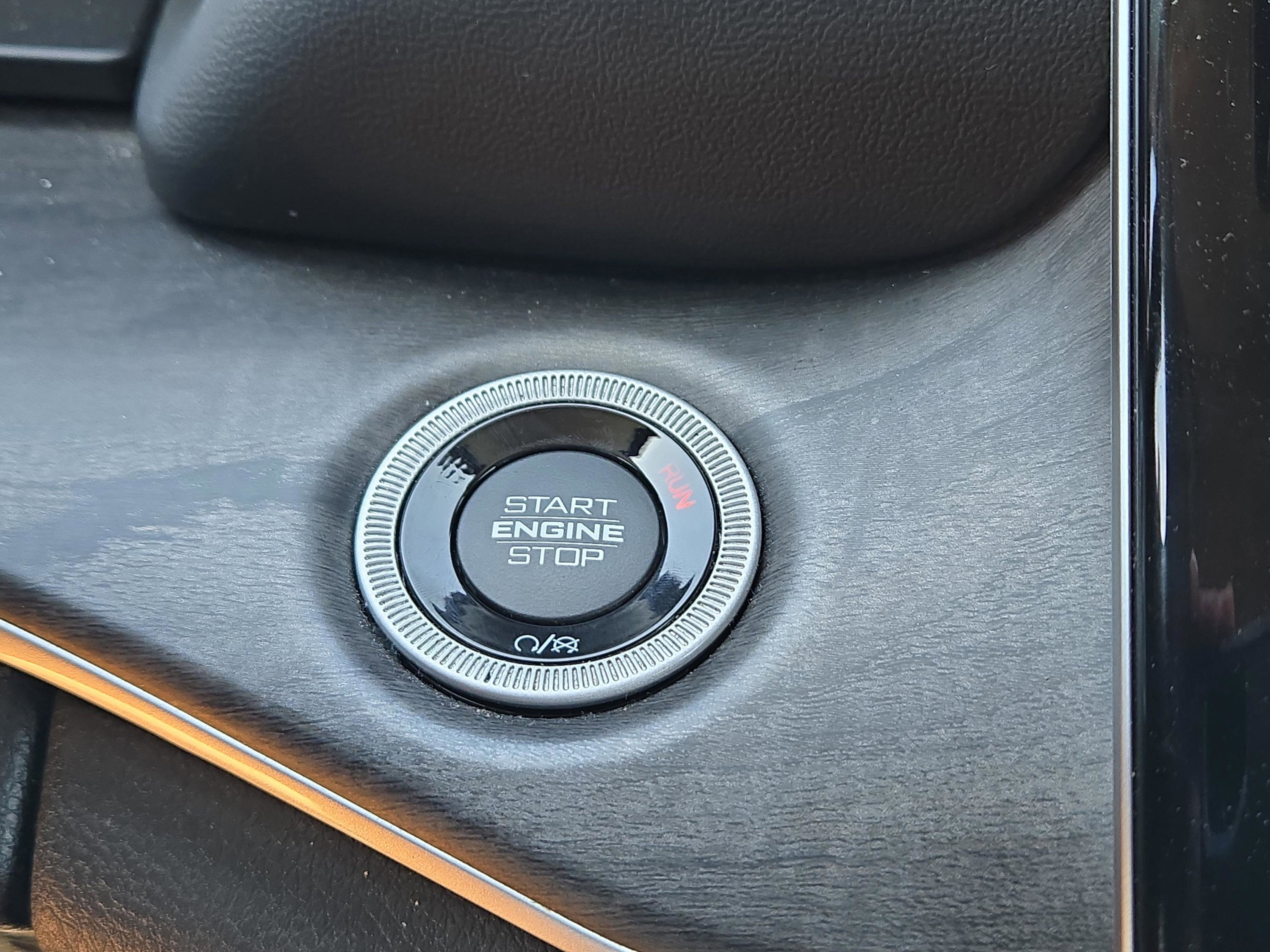 Used 2023 Jeep Grand Cherokee L Limited image 25