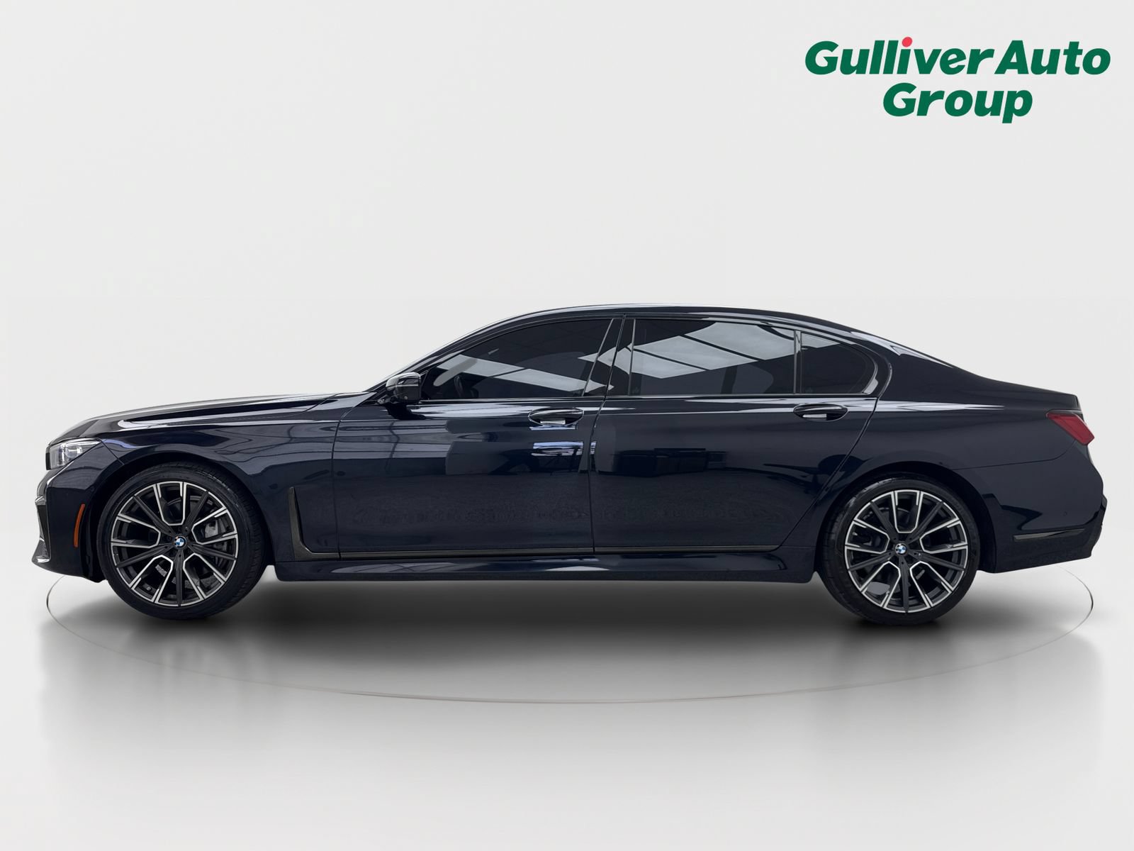 Used 2020 BMW 740i xDrive w/ M Sport Package AWD/4WD image 3