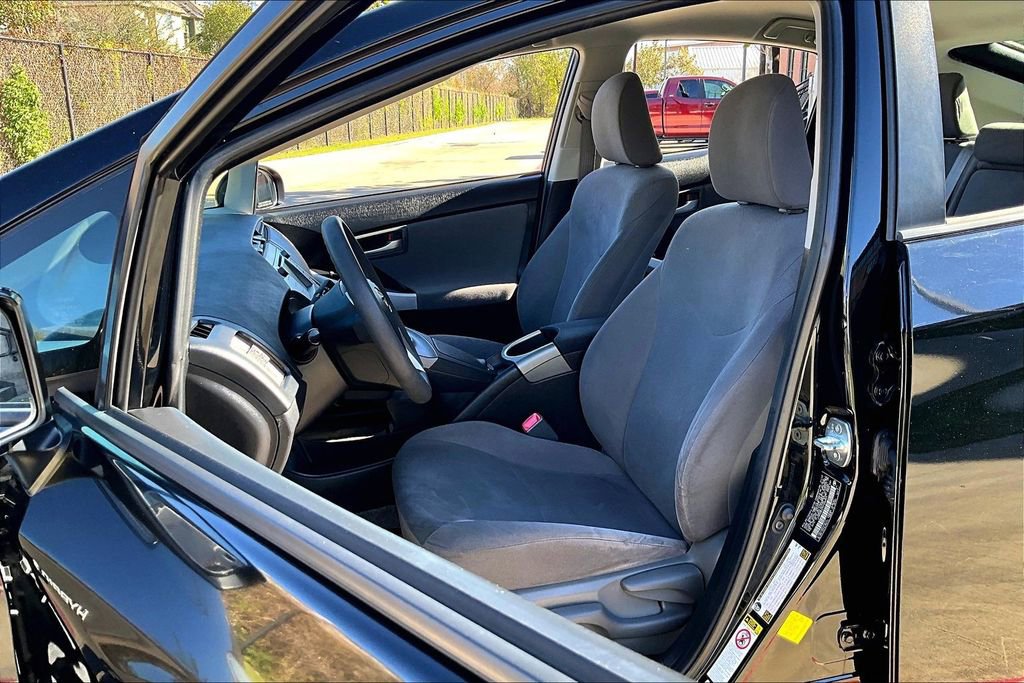 Used 2013 Toyota Prius One image 30