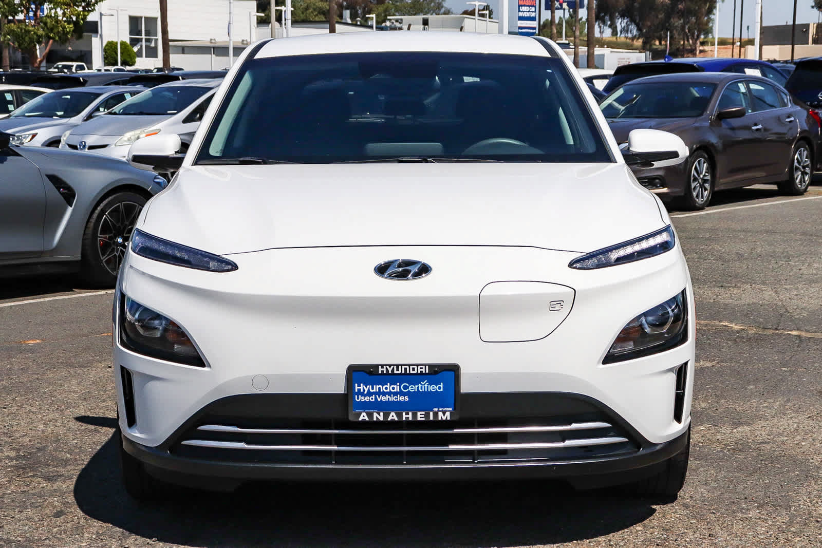 Used 2023 Hyundai Kona SE FWD image 2