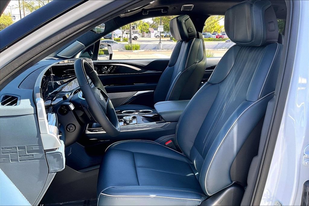 New 2026 Cadillac Escalade IQ Luxury 2 w/ LPO, Floor Liner Package AWD/4WD image 12