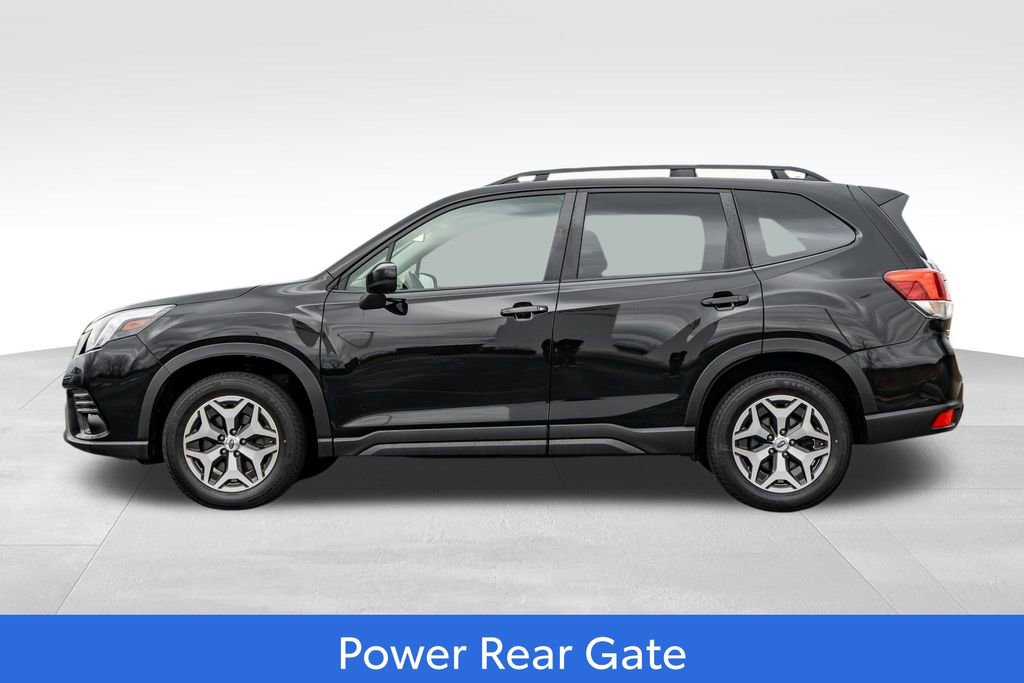 Used 2023 Subaru Forester Premium AWD/4WD image 4