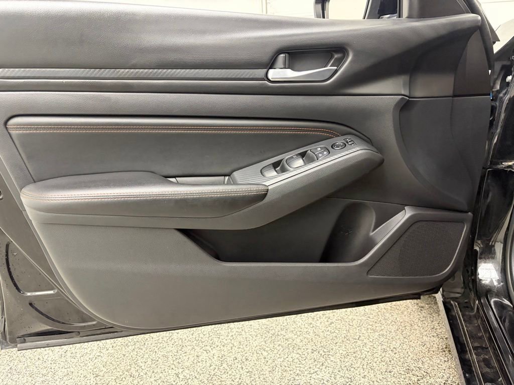 Used 2020 Nissan Altima 2.5 SR w/ Premium Package AWD/4WD image 13