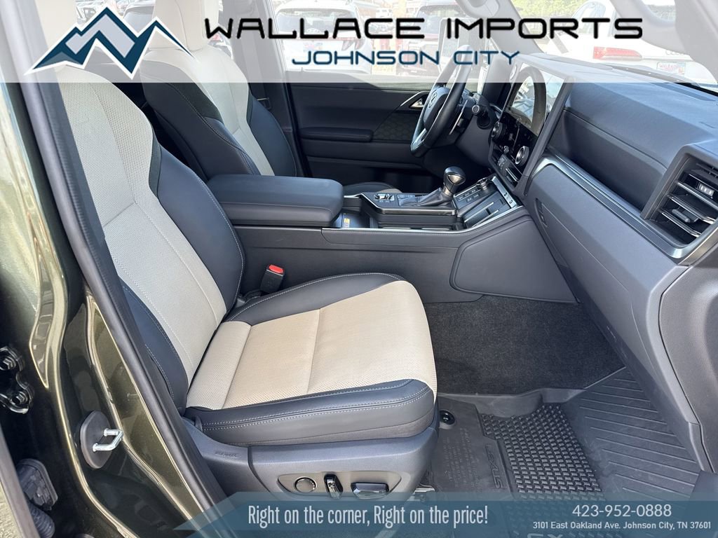 Used 2024 Lexus GX 550 AWD/4WD image 39