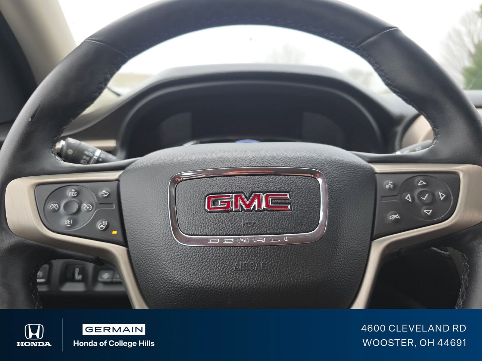 Used 2023 GMC Acadia Denali w/ Denali Technology Package image 26