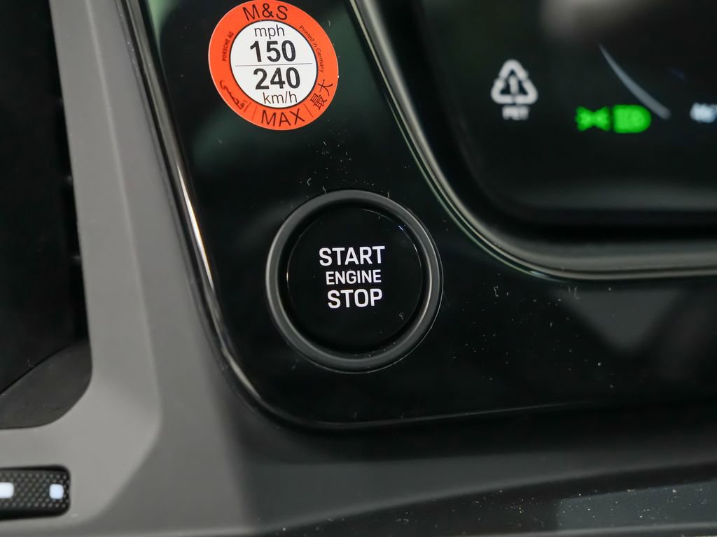 New 2026 Porsche Cayenne image 25