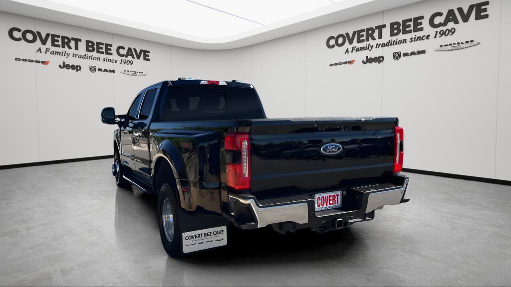 Used 2023 Ford F350 Lariat w/ Snow Plow Prep Package image 7