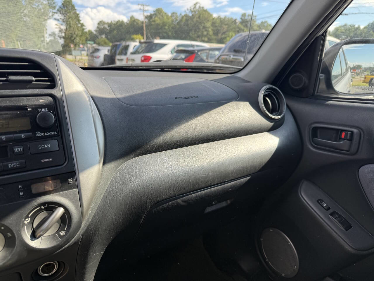 Used 2005 Toyota RAV4 2WD image 22