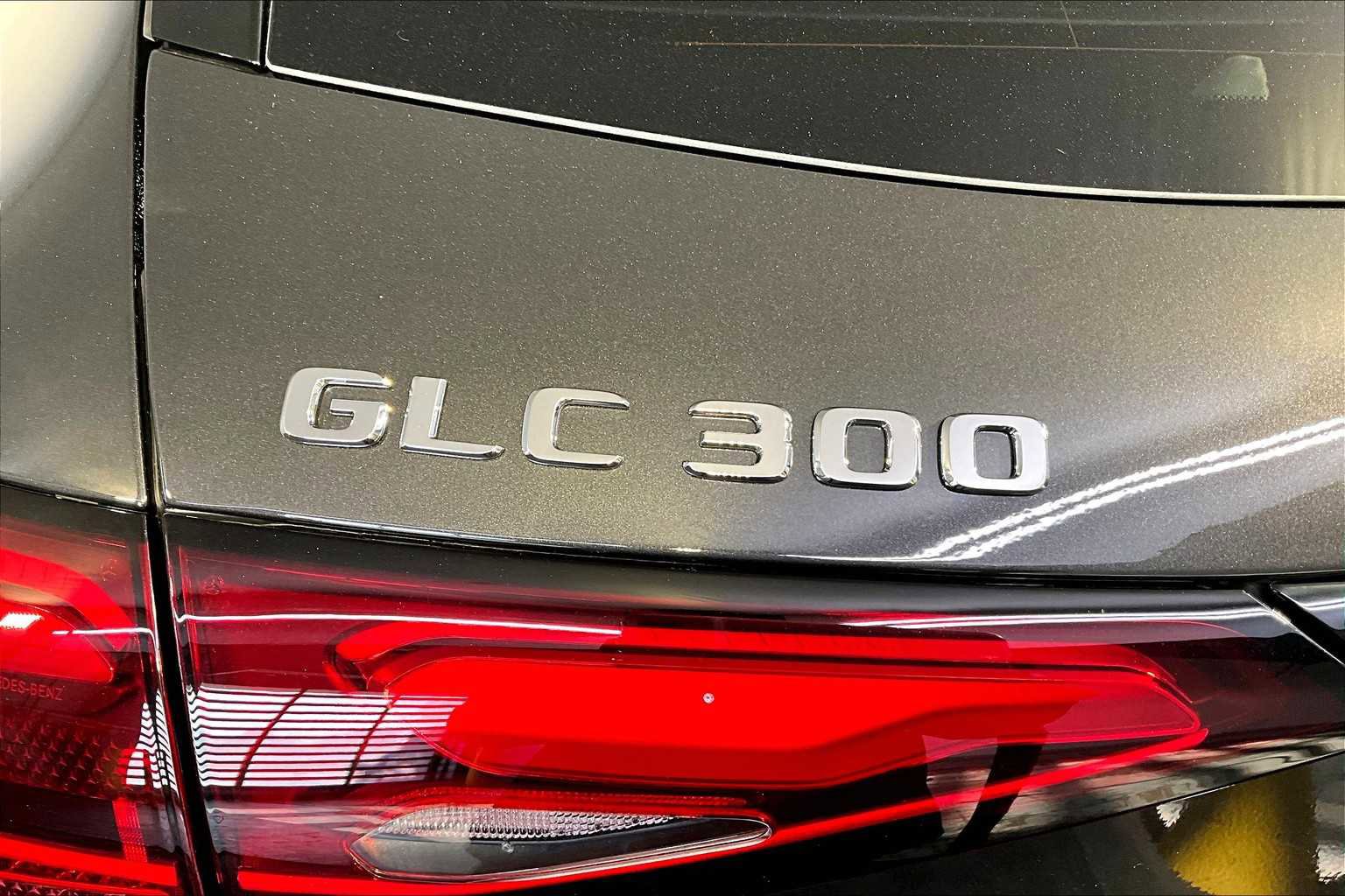 New 2026 Mercedes-Benz GLC 300 4MATIC image 6