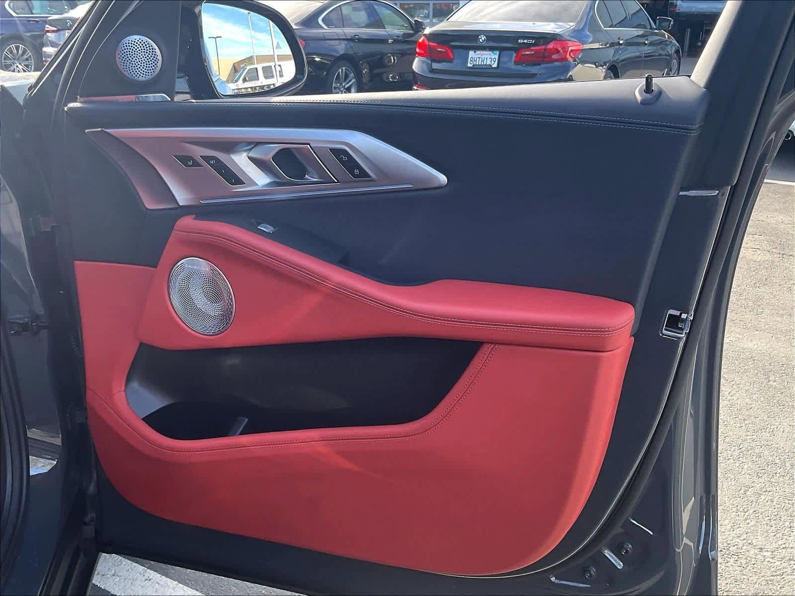 Used 2025 BMW XM image 26