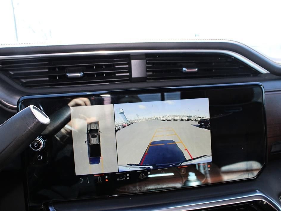 Used 2024 GMC Sierra 2500 Denali Ultimate AWD/4WD image 38