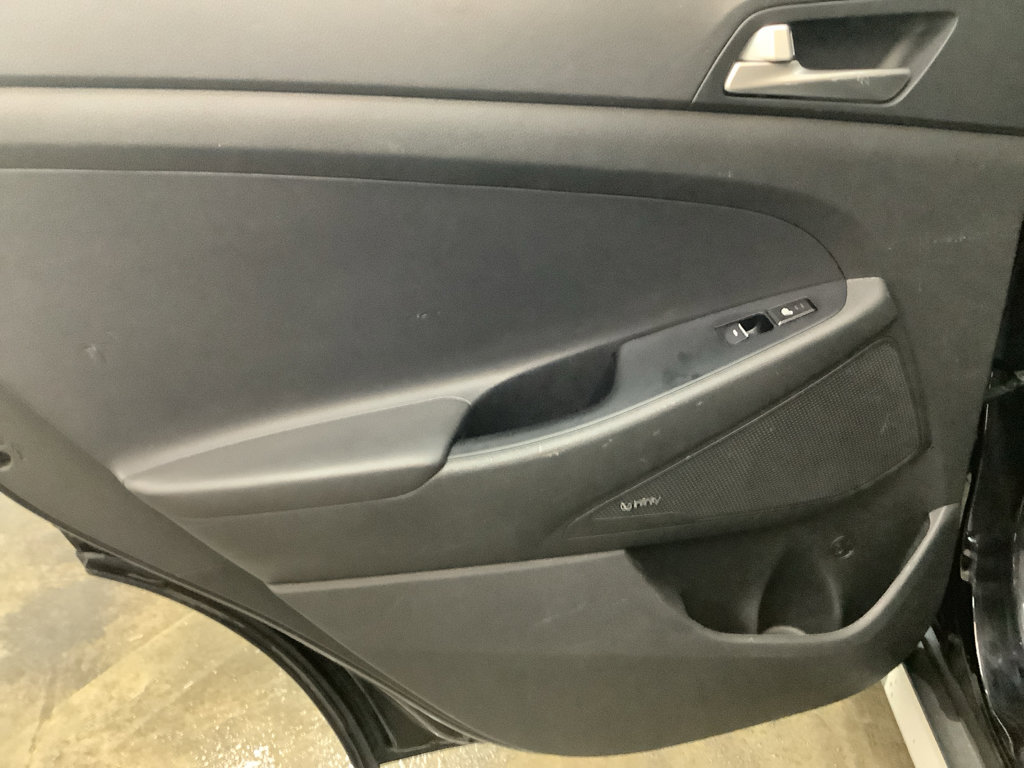Used 2019 Hyundai Tucson Ultimate w/ Cargo Package AWD/4WD image 22
