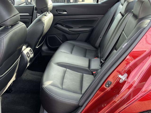 Used 2021 Nissan Altima 2.5 Platinum image 16