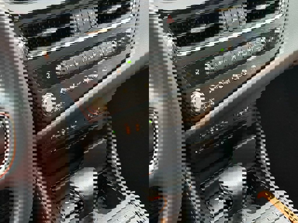 Used 2022 Lexus ES 350 w/ Premium Package image 35