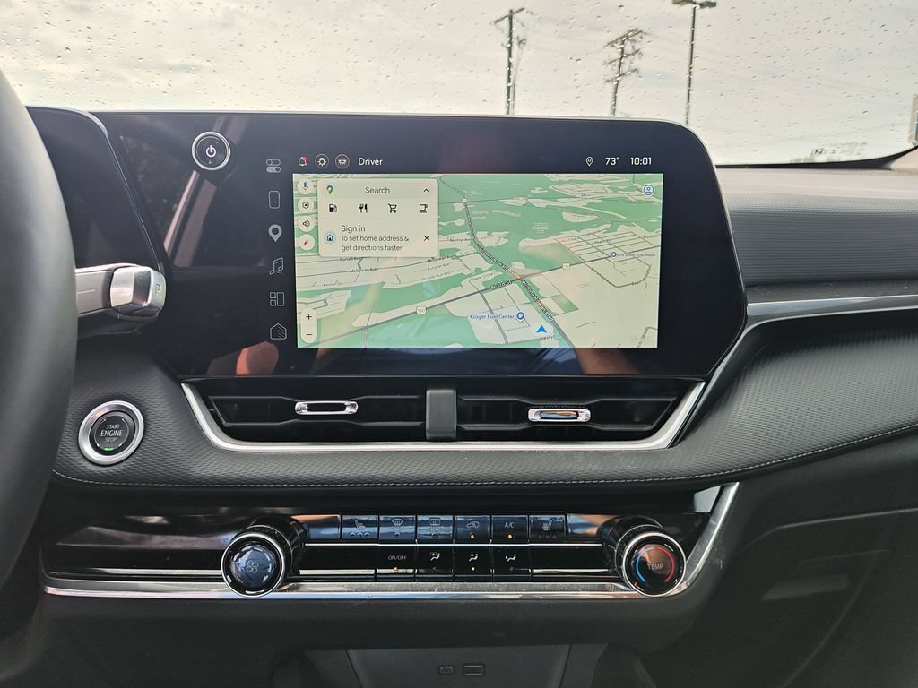 Used 2025 Chevrolet Equinox LT w/ Safety and Technology Package FWD image 21