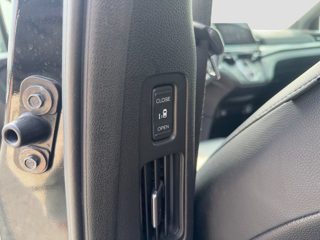 Used 2022 Honda Odyssey EX-L image 22