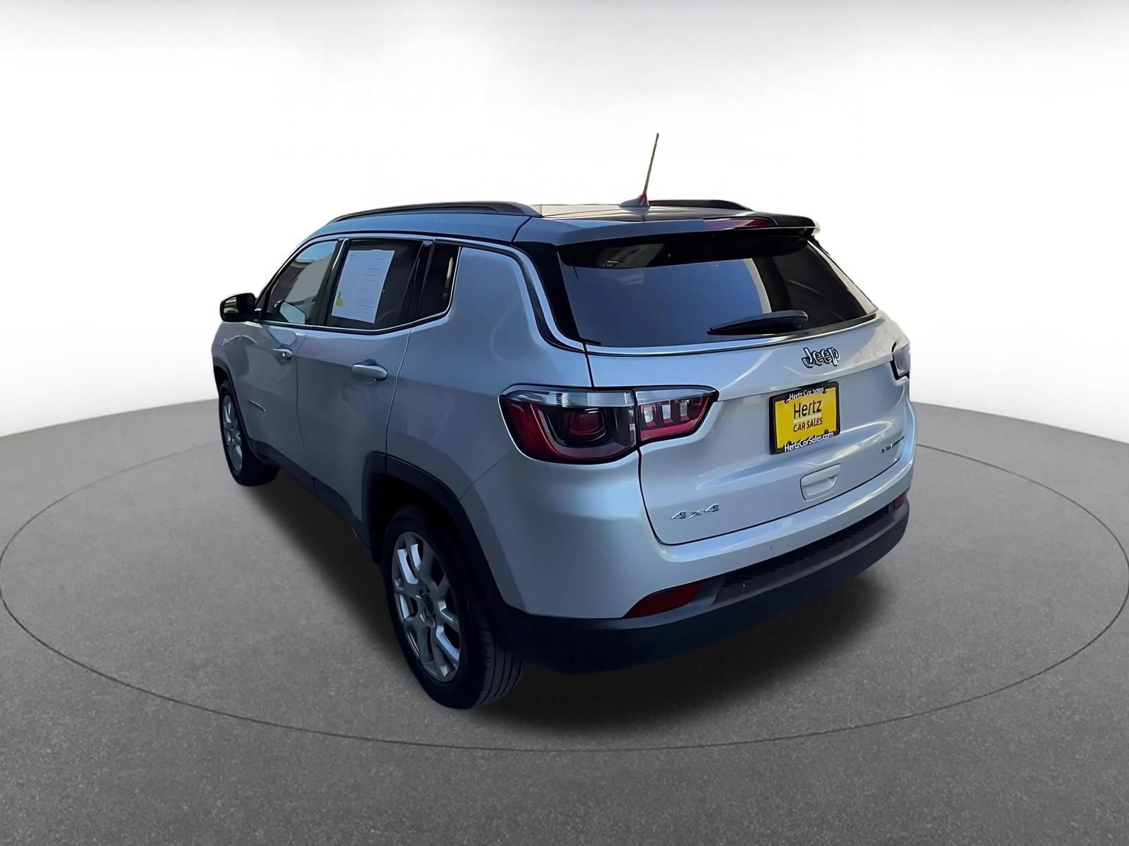 Used 2025 Jeep Compass Limited AWD/4WD image 11